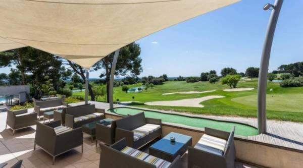 Appartement Cosy Avec Climatisation Reversible Golf De Saumane ภายนอก รูปภาพ